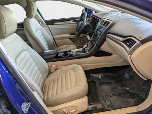 Used 2015 Ford Fusion SE image 21