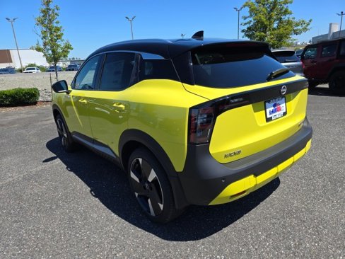 New 2025 Nissan Kicks SR w/ SR Premium Package image 6