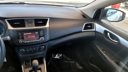 Used 2018 Nissan Sentra S image 12