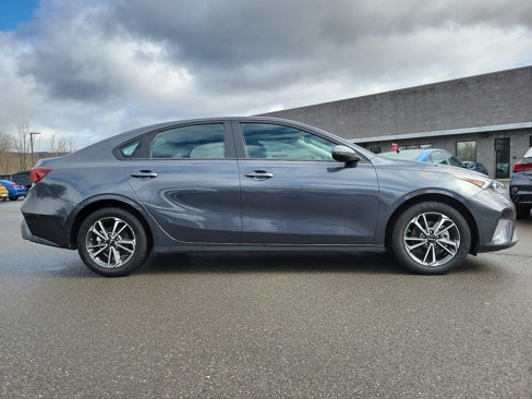Used 2023 Kia Forte LXS w/ LXS Technology Package image 7