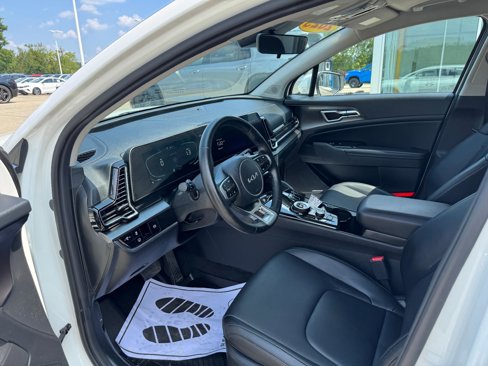 Used 2023 Kia Sportage EX image 15