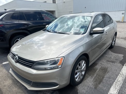 Used 2014 Volkswagen Jetta SE image 1