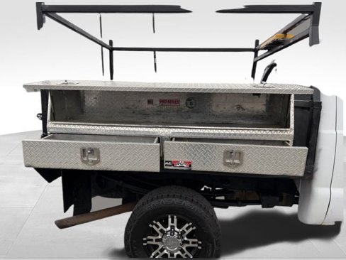 Used 2011 Ford F250 XLT w/ Snow Plow Prep Pkg image 29