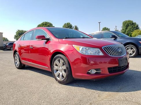 Used 2013 Buick LaCrosse Premium image 3