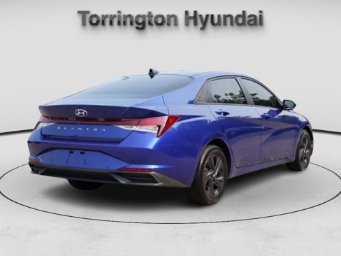 Used 2022 Hyundai Elantra SEL w/ Cargo Package image 7