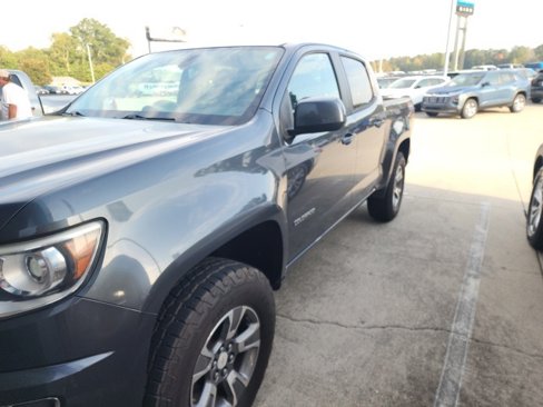 Used 2016 Chevrolet Colorado Z71 image 2