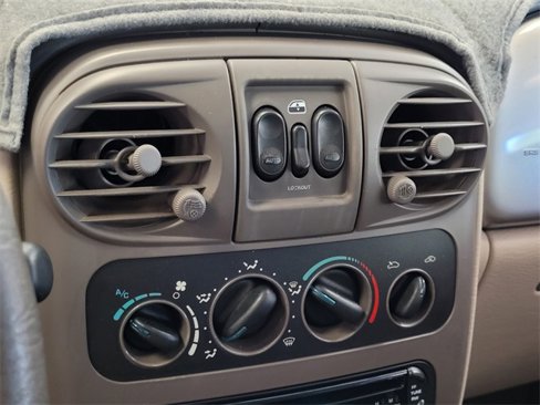 Used 2001 Chrysler PT Cruiser image 19