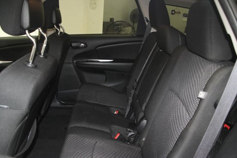 Used 2019 Dodge Journey SE image 16