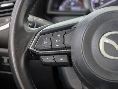 Used 2017 MAZDA MAZDA3 Touring image 18