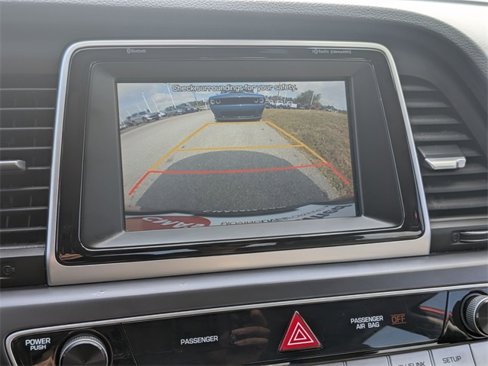 Used 2018 Hyundai Sonata Limited image 19