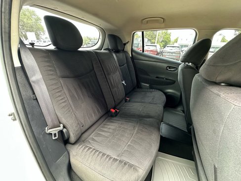 Used 2013 Nissan Leaf SV image 33