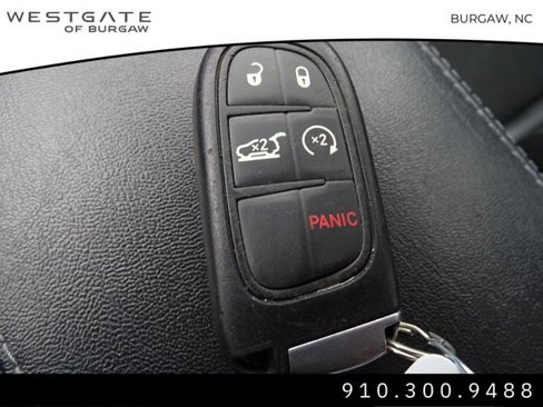 Used 2019 Jeep Cherokee Latitude Plus w/ Comfort/Convenience Group image 29