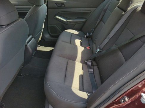 Used 2024 Nissan Altima 2.5 SV image 9