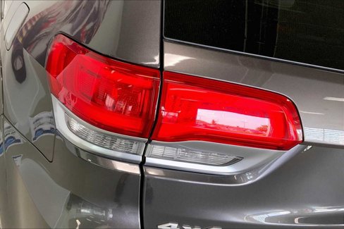 Used 2019 Jeep Grand Cherokee Summit image 30
