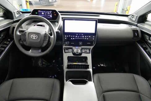 Used 2025 Toyota bZ4X AWD image 24