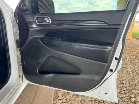 Used 2020 Jeep Grand Cherokee Limited X image 27
