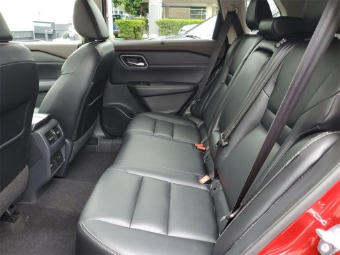 Used 2021 Nissan Rogue SL image 11