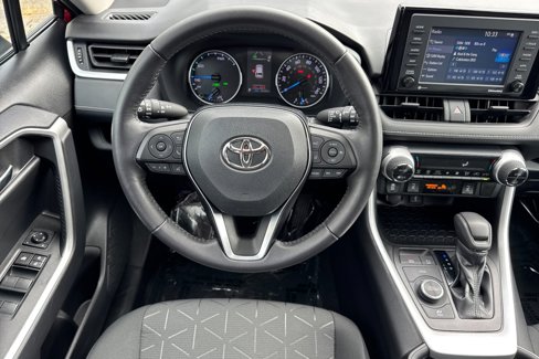 Used 2021 Toyota RAV4 XLE image 27