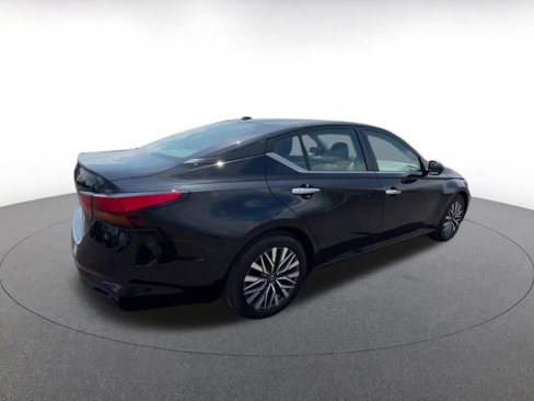 Used 2023 Nissan Altima 2.5 SV image 15