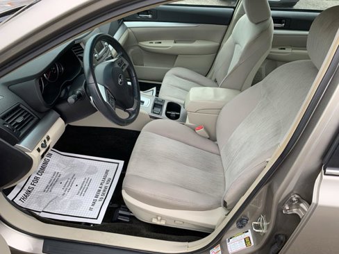 Used 2014 Subaru Legacy 2.5i Premium image 10