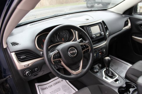 Used 2018 Jeep Cherokee Latitude image 19