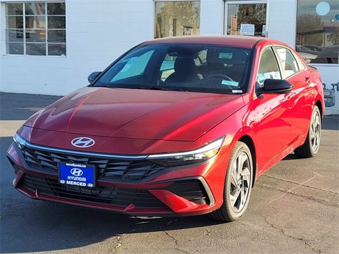 New 2025 Hyundai Elantra SEL image 9