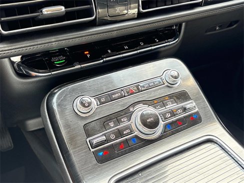 Used 2021 Lincoln Nautilus Reserve image 34