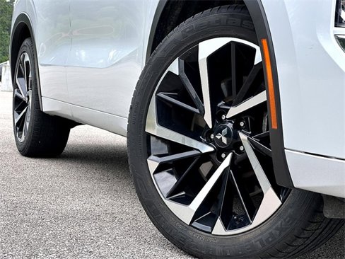 Used 2022 Mitsubishi Outlander SEL image 2