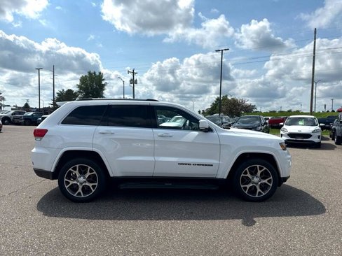 Used 2018 Jeep Grand Cherokee Limited image 6