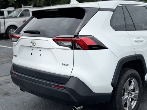 Used 2023 Toyota RAV4 XLE image 19