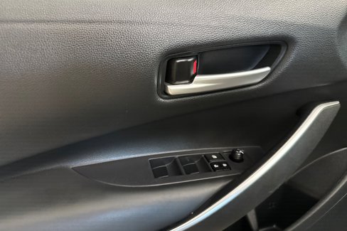 Used 2024 Toyota Corolla SE image 11