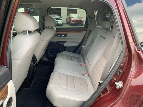 Used 2018 Honda CR-V Touring image 11