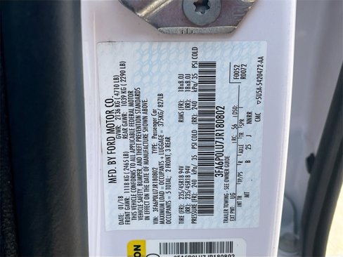 Used 2018 Ford Fusion SE w/ Equipment Group 601A image 32