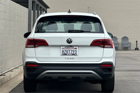 Used 2022 Volkswagen Taos S w/ IQ Drive S Package image 8
