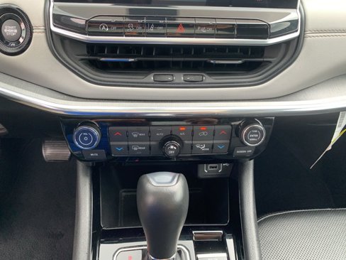 Used 2023 Jeep Compass Limited w/ Elite Group image 25