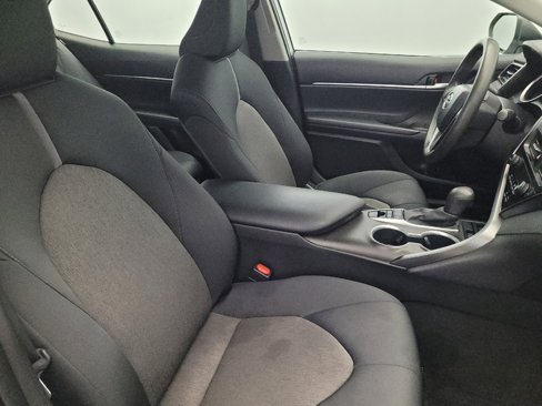 Used 2021 Toyota Camry LE image 21