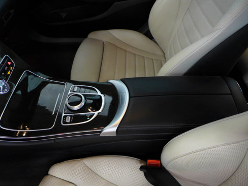 Used 2018 Mercedes-Benz C 300 Sedan image 34