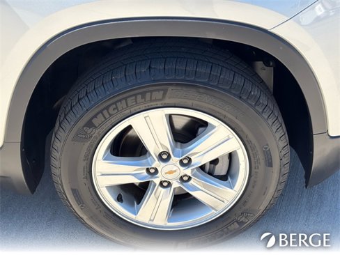 Used 2018 Chevrolet Trax LT w/ LT Convenience Package image 10