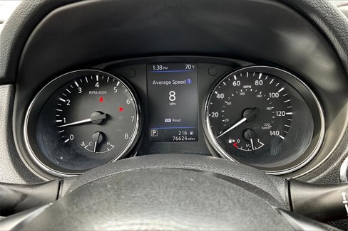 Used 2019 Nissan Rogue SL w/ Premium Package image 13