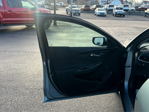 Used 2023 Chevrolet Malibu LT image 13