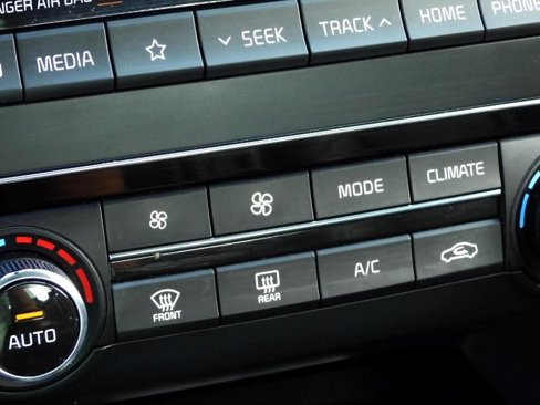 Used 2019 Kia Optima EX image 59