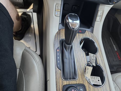 Used 2019 GMC Acadia Denali image 22