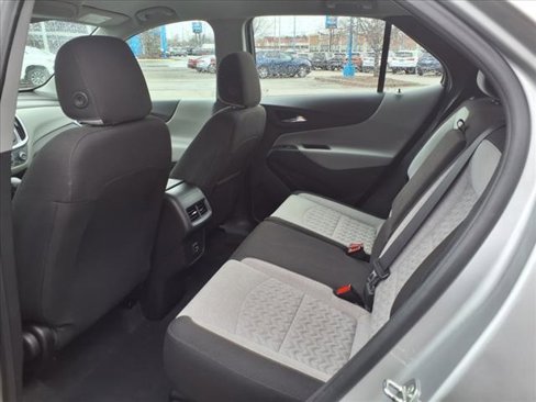 Used 2022 Chevrolet Equinox LS w/ Driver Confidence II Package image 9