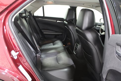 Used 2019 Chrysler 300 Limited image 23