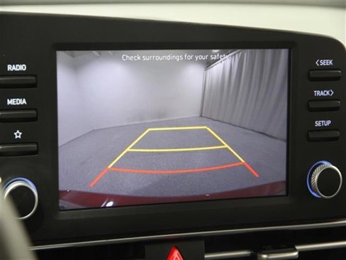 Certified 2023 Hyundai Elantra SE image 12