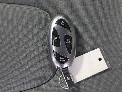 Certified 2024 Hyundai Elantra SEL image 26
