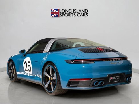 Used 2021 Porsche 911 Targa 4S Heritage Design image 8