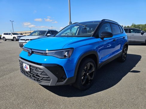 New 2025 Volkswagen Taos SE image 7
