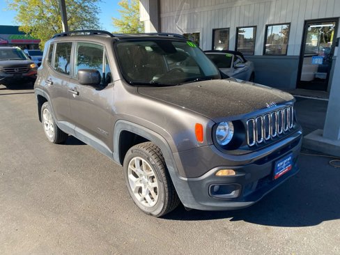Used 2017 Jeep Renegade Latitude image 7