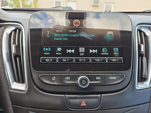 Used 2018 Chevrolet Malibu LT image 18